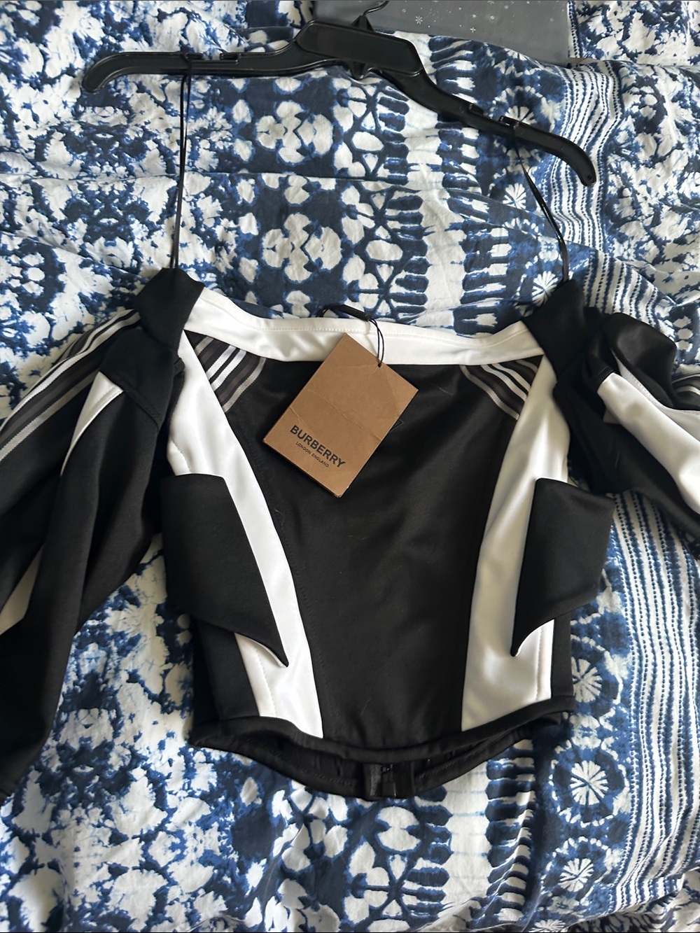 AUTHENTIC Burberry Black and White Off-Shoulder Crop Top with Structured Panels